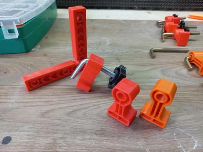 Joiner's corner stop   