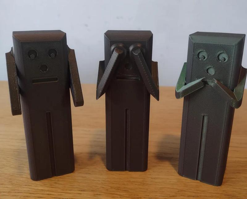 Hear see and be silent, hidden room. Horen zien en zwijgen, verborgen kamer.   