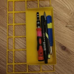 Gridfinity tool-catcher 2x4 (STEP, full and half pitch versions)   