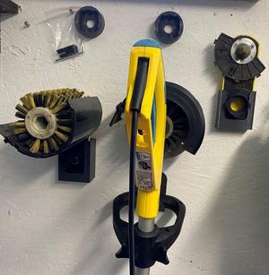 Gloria Multibrush wall mount / Wand Halter