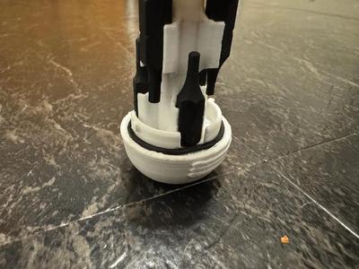 Tighter end cap with additional locking lugs   