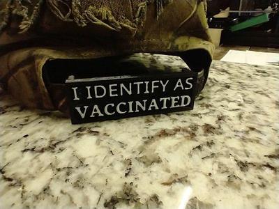 Vaccination hat tag