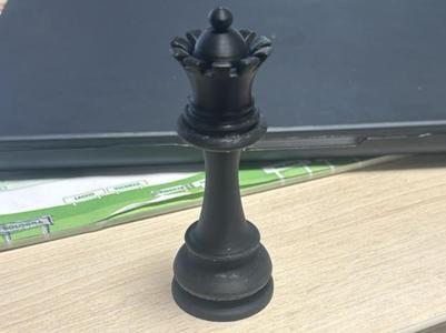 Queen chess WC