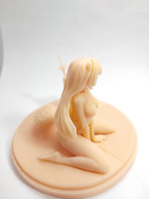 Raptalia sitting