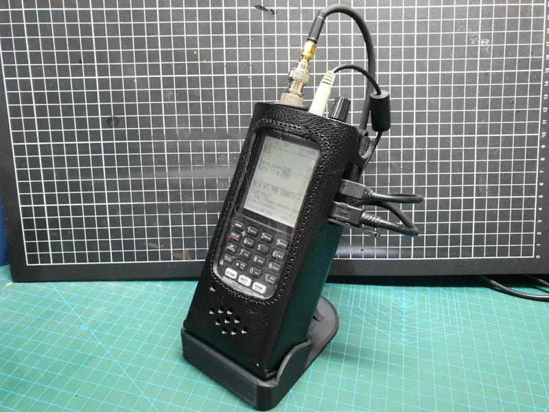 Uniden UBCD436 HP/PT Bearcat Desktop stand for leather case   