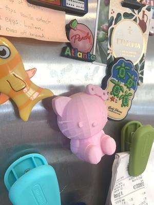 Hello Kitty Fridge magnet