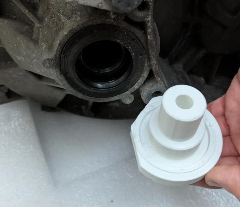 Volvo M56 CV Axle Seal Drift (9995541)   