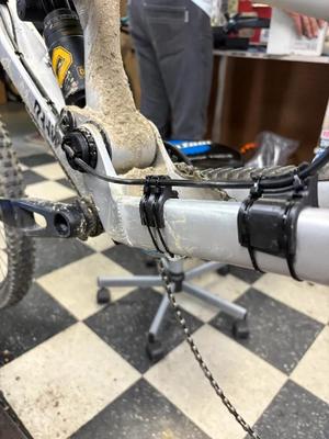 Raaw JibbV1 Rear brake guide   