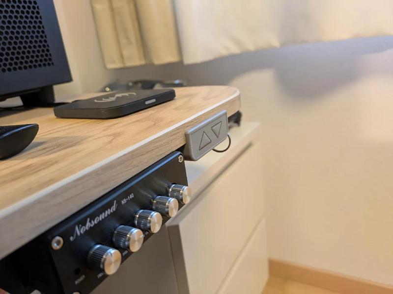 Nobsound NS-14G desk mount   