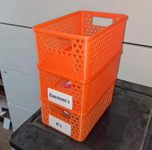 Stackable crate   