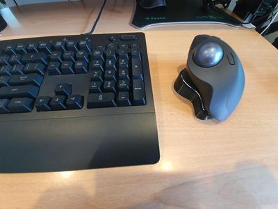 Logitech Mx Ergo, Wedge 15° angle