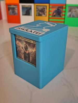 Minimalist double sleeve commander deck box with snap lid   