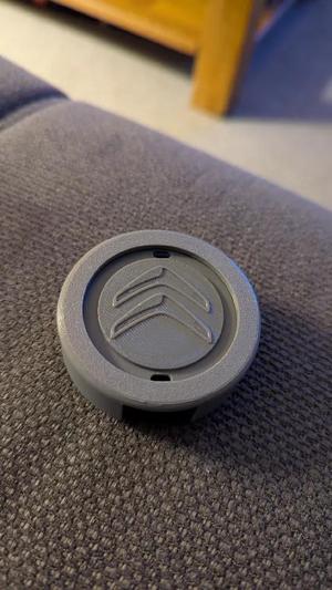 OOONO No. 2 Hiding Cap Citroen Logo   