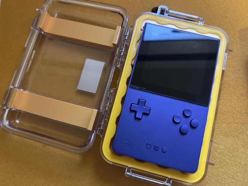 Analogue Pocket Pelican 1040 Top Straps   