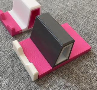 *iPhone Stand D