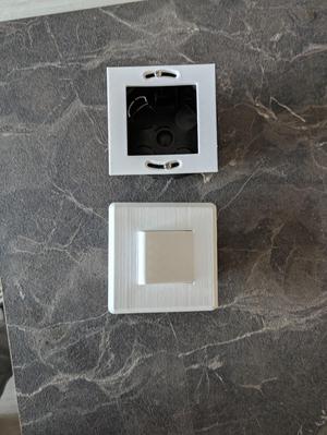 Tuya smart light switch
