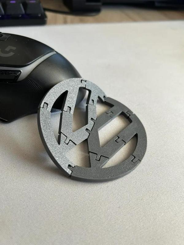 Flexible Volkswagen logo   