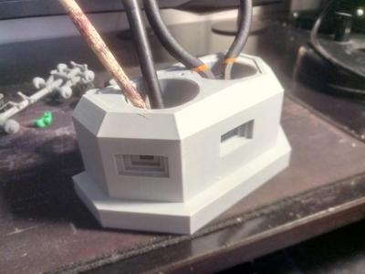 Řopík ,stojan na propisky