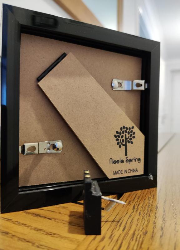 Box picture frame hook - Multiple leveling points
