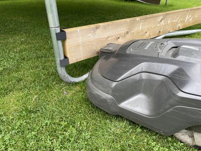 Trampoline: Automower stop