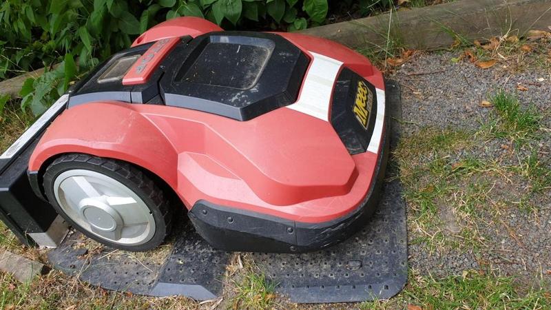 Meec robot lawn mover wheel stopper