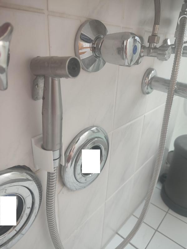 Bidet holder