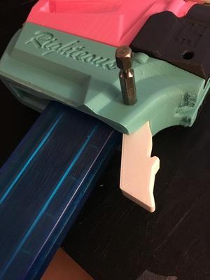 Caliburn Mag Release Elastic-Free 