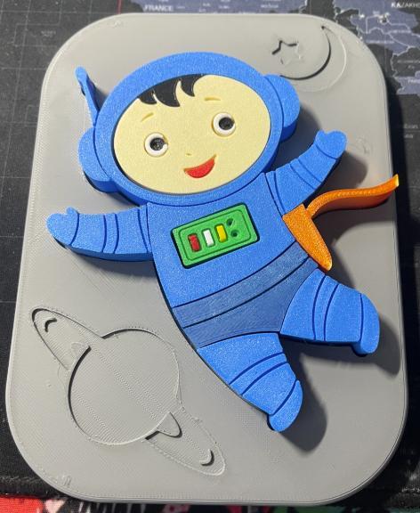 Astronaut - puzzle for kids