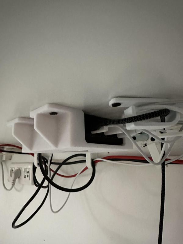 Underdesk Support for UGreen 200W