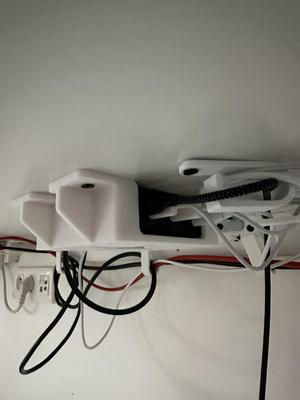 Underdesk Support for UGreen 200W