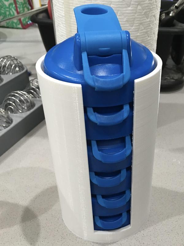 Blender Bottle Lid Stacker