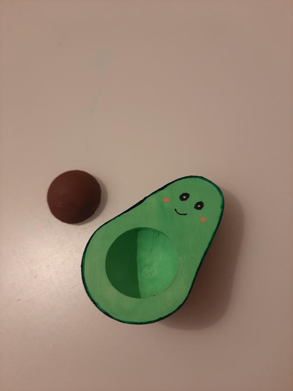 Avocato in two parts