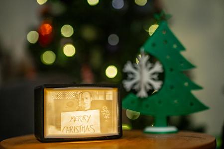 Love Actually - Lithopane TV
