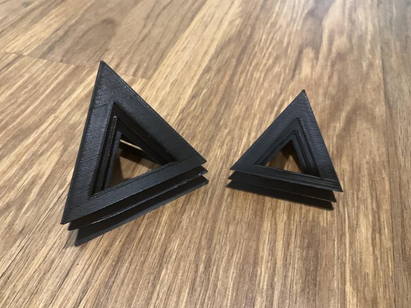 Painters pyramid, or stringing test. Size large and small.
