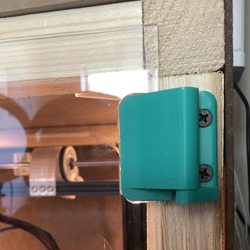 Door Hinges and Latch