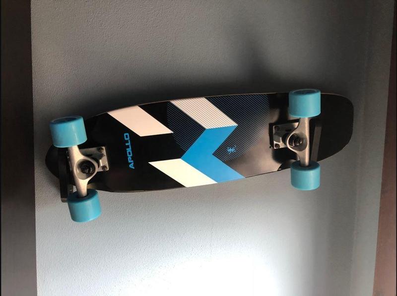 skateboard wallmount