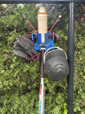 “Alfred” Baseball Softball Fence Rack