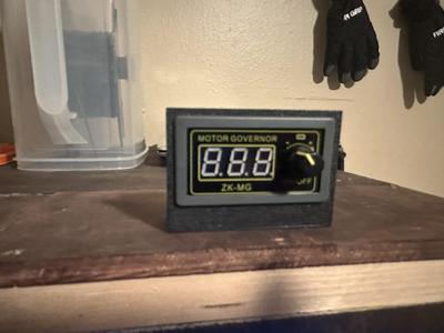 Speed controller mount