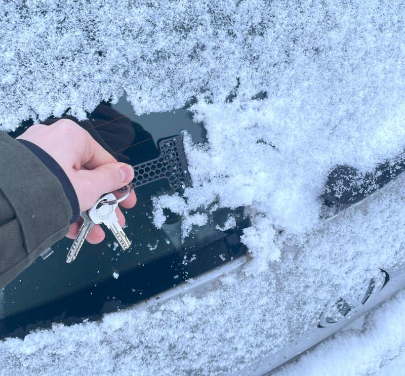 keychain ice scraper