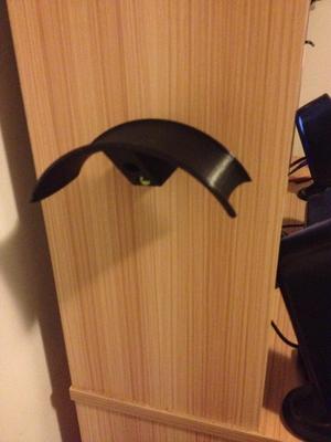 Headphones holder