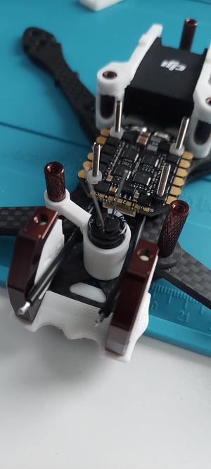 Remote Capacitor holder for Pirate Mateyv2 3.5 inch frame