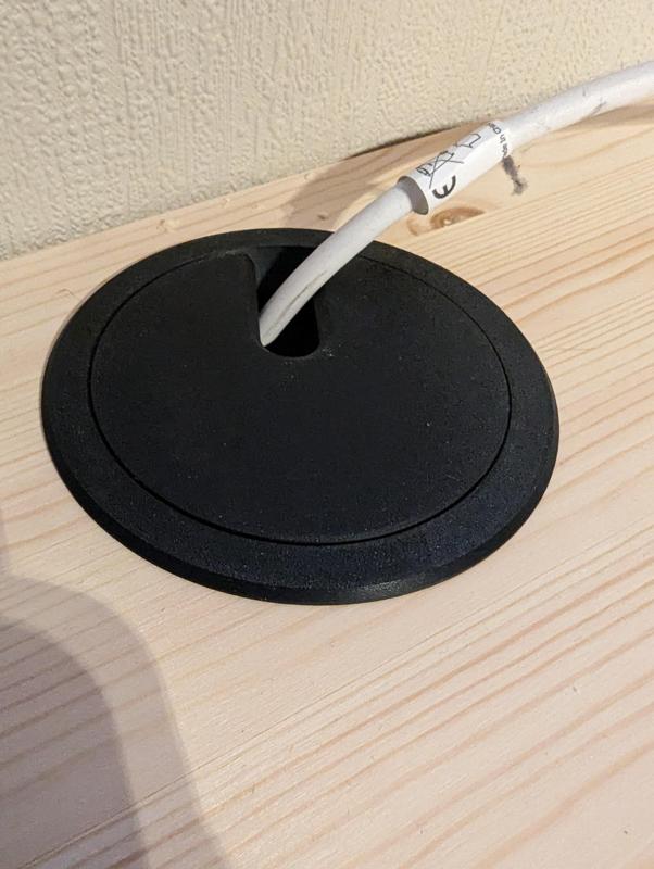 Cable Port for 102 mm hole