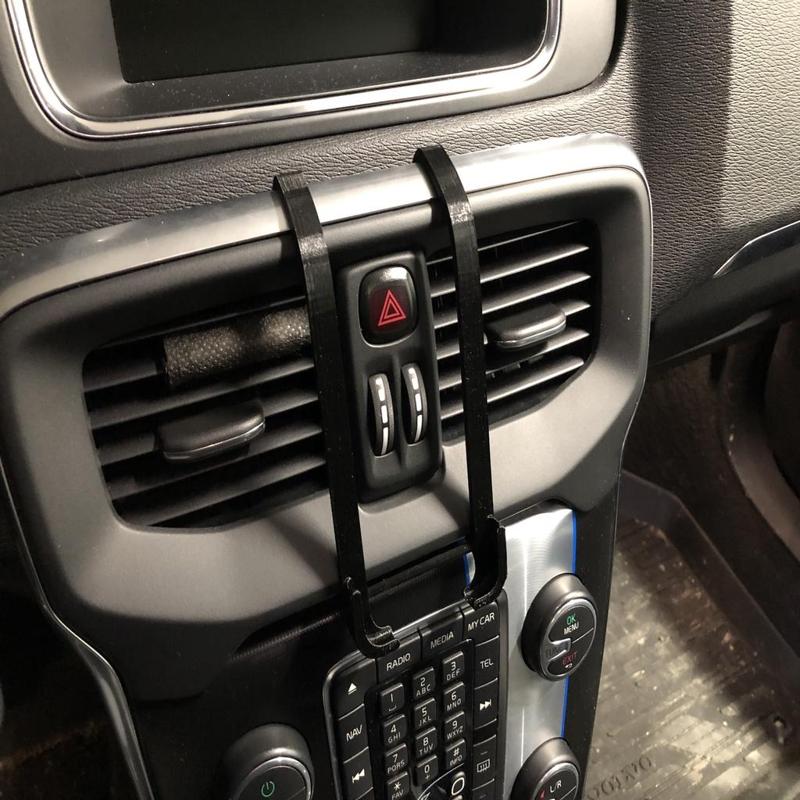 iPhone 6-7-8 dash mount for Volvo V40 (2012-)
