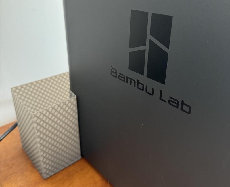 Spiral Vase Bambu P1/X1 Poop Chute: Optimized for min time and material + magnetic attachment