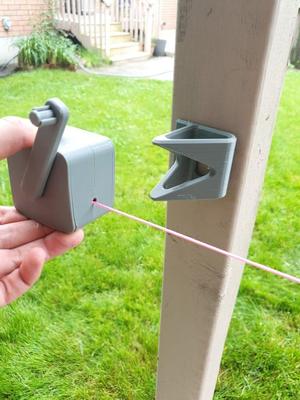 Clothes Line with Ratchet Crank