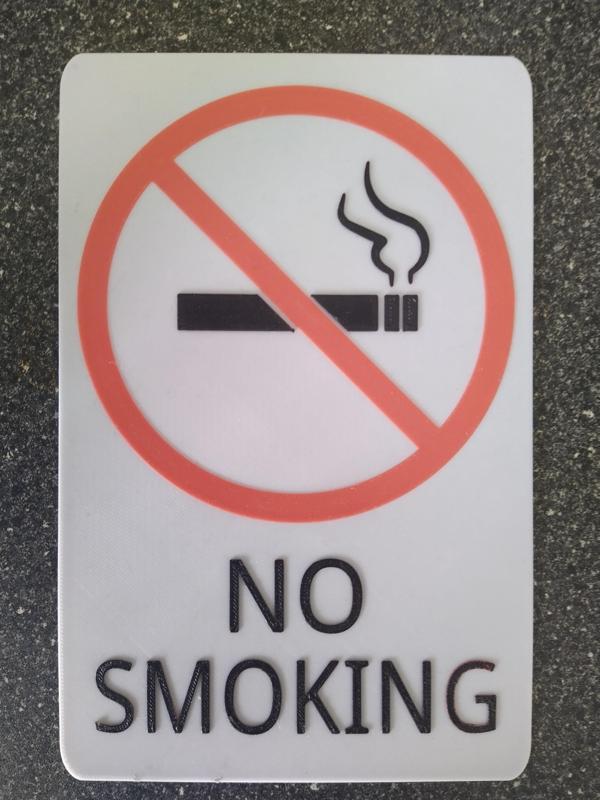 NO SMOKING SIGN WITH TEXT