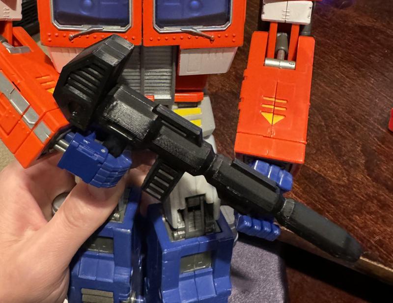 MP-01 - Masterpiece Optimus Prime - Cannon