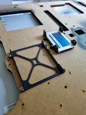 Surface mount caddy for single 3.5" HDD