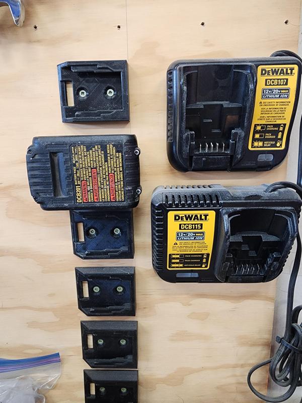 DeWALT 20v battery holder/mount