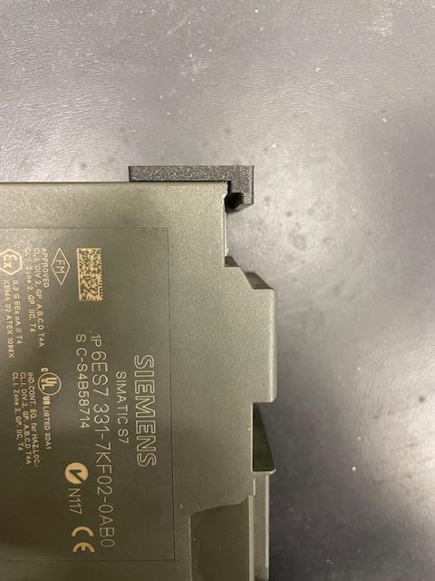 Zobáček na Siemens Simatic S7-300 / Latch Siemens Simatic S7-300